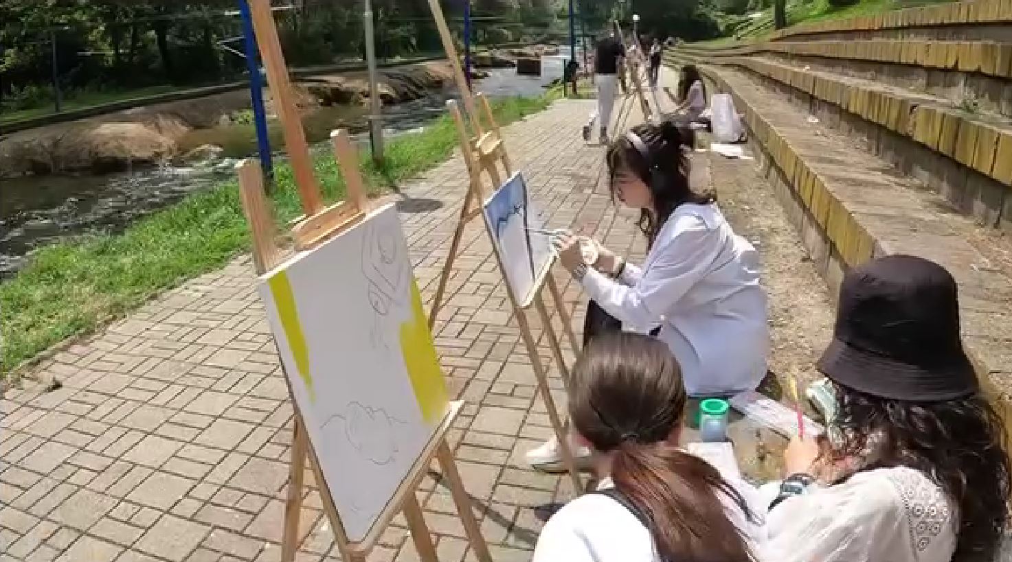 Saraj’s youth mark world environment day