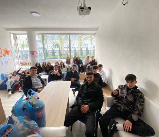 Клубот на млади во Теарце станува активен центар за младите од општината