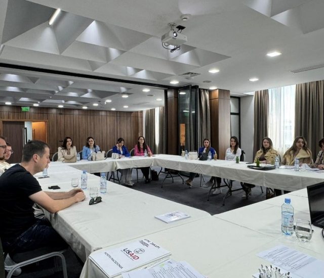 Лидерите на заедницата од Желино учат нови стратегии за застапување